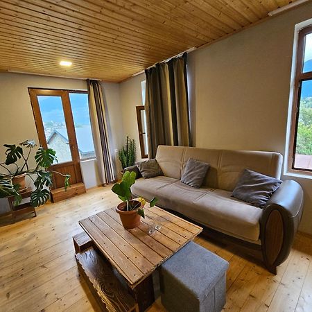 Guest House Goshtela Mestia Kültér fotó