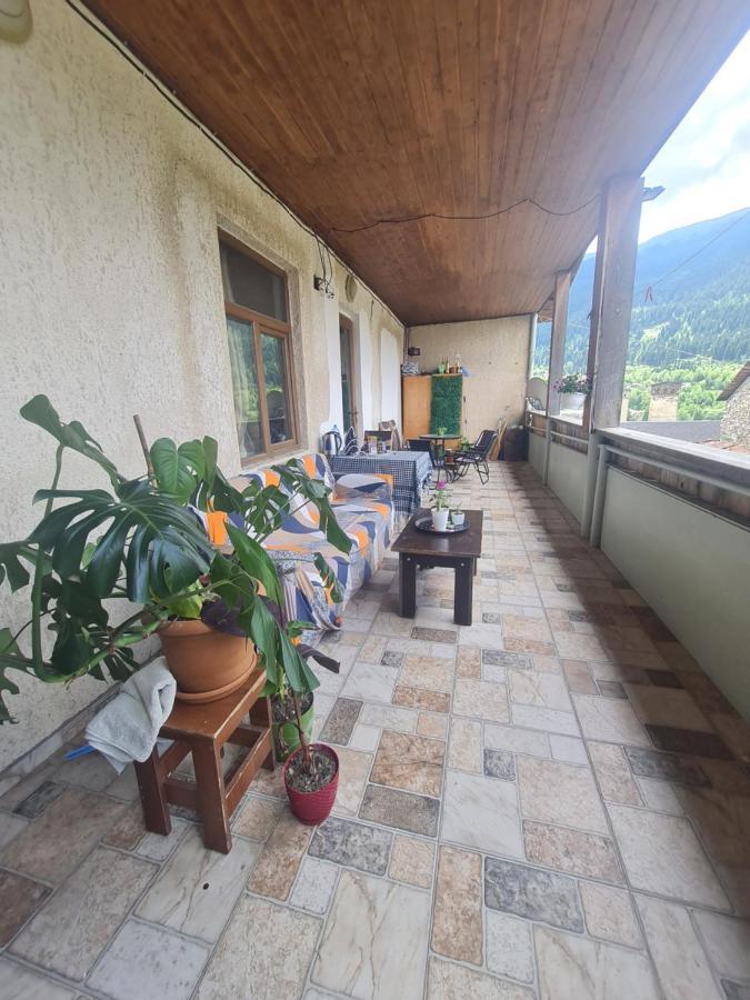 Guest House Goshtela Mestia Kültér fotó