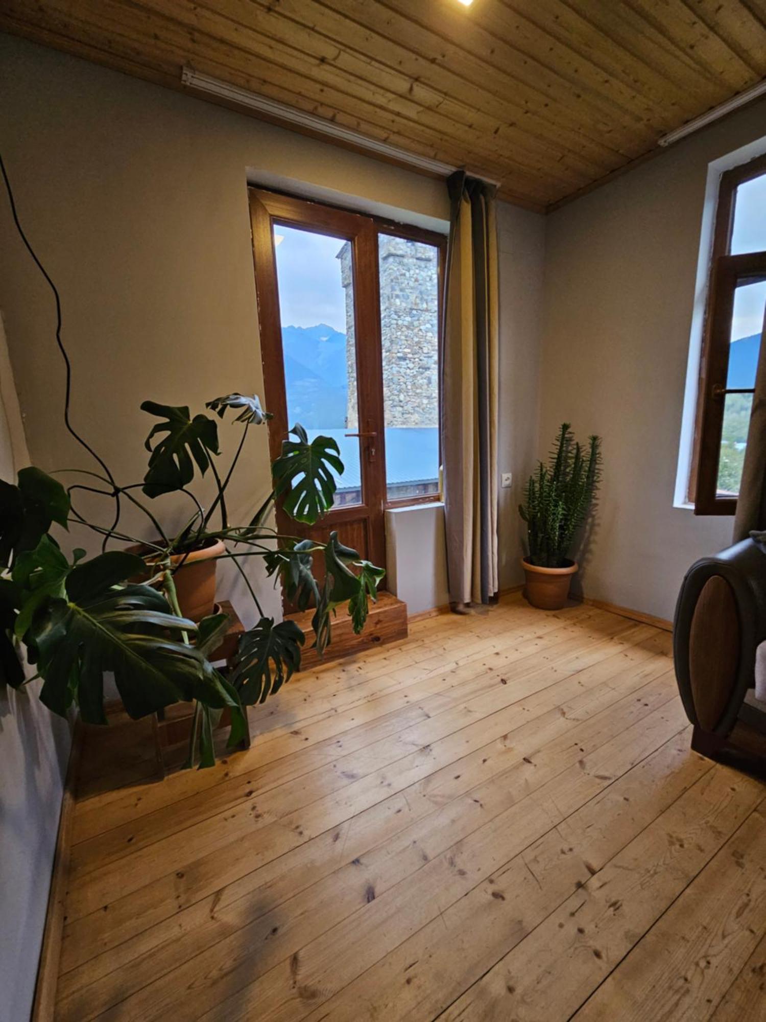 Guest House Goshtela Mestia Kültér fotó