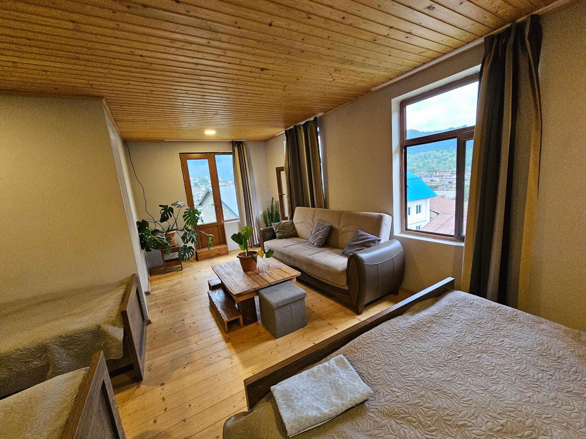Guest House Goshtela Mestia Kültér fotó